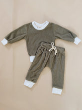 Load image into Gallery viewer, Avalon Contrast Pants - Moss 4Y