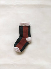 Load image into Gallery viewer, Contrast Panel Socks - Forest/Clay