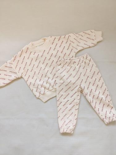 Everest All Over Logo Tracksuit - Butter/Burgundy