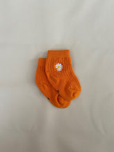 Load image into Gallery viewer, Daisy Socks - Orange