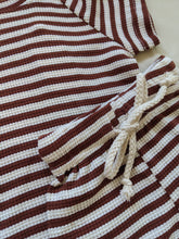 Load image into Gallery viewer, Holliday Waffle Cotton Stripe Set - Cocoa/Cream