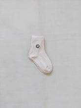 Load image into Gallery viewer, Ribbed Face Socks - Milk