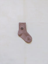 Load image into Gallery viewer, Ribbed Face Socks - Taupe